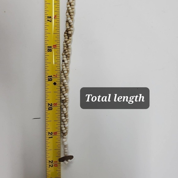 Artisan Seed Bead Mother of Peal Abalone Shell Concentric Oval Pendant Necklace - Picture 6 of 7